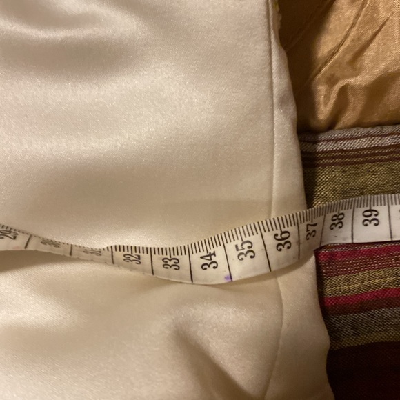 Cream sequined wedding dress.  Length from waist 106 inches. - Picture 10 of 10